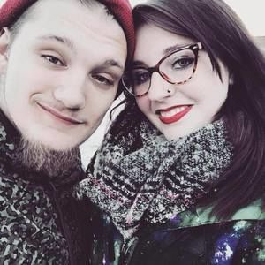 Meet your Posher, Tia